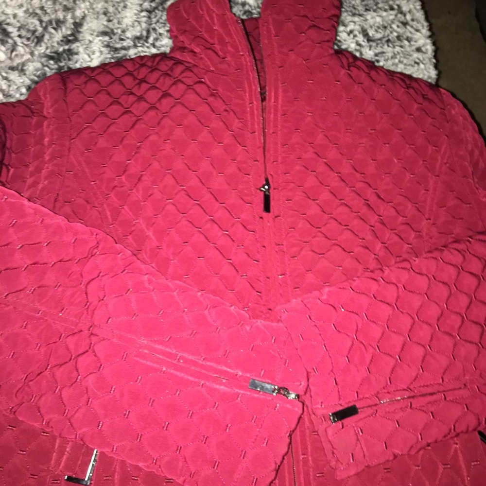 Gorgeous burgundy wine coat.